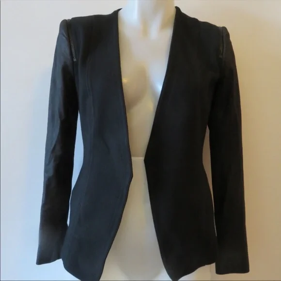 THEORY blazer with leather sleeves - Picture 2 of 6